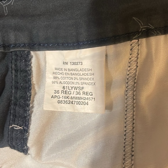 Men’s shorts with swordfish - Picture 3 of 3